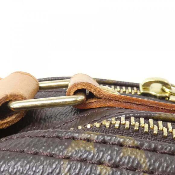 LOUIS VUITTON Brown Monogram Shoulder Bag - Picture 6 of 9